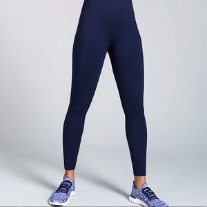 LNDR blackout spotless leggings